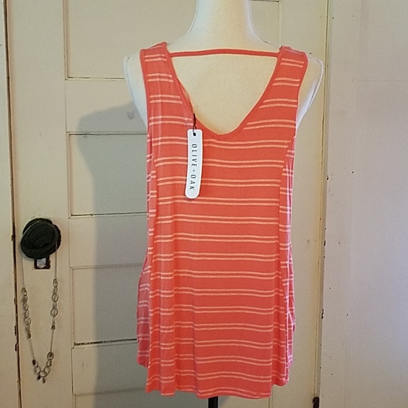 Olive & Oak Tops - Deleting Saturday! NWT Olive & Oak Tank Top